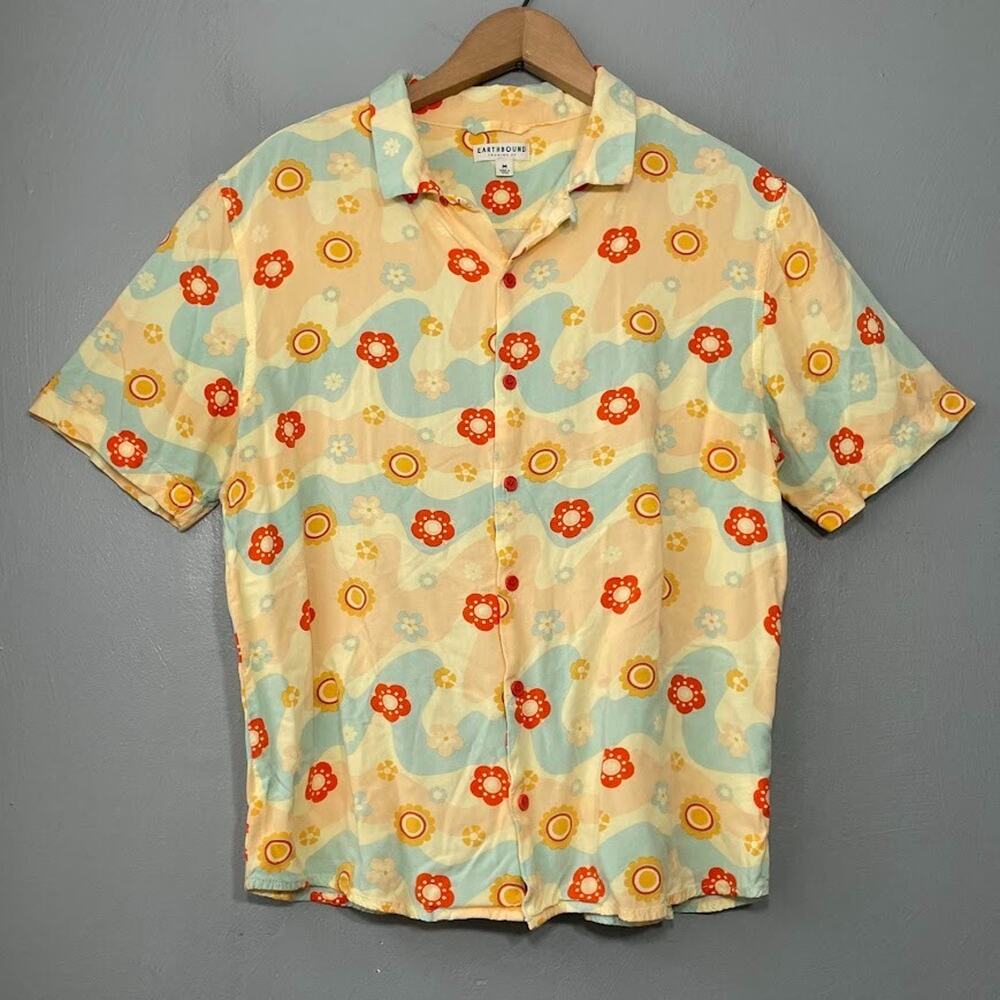 Earthbound Trading Button Up Shirt Size M Floral Artsy Kidcore Doll Dopamine